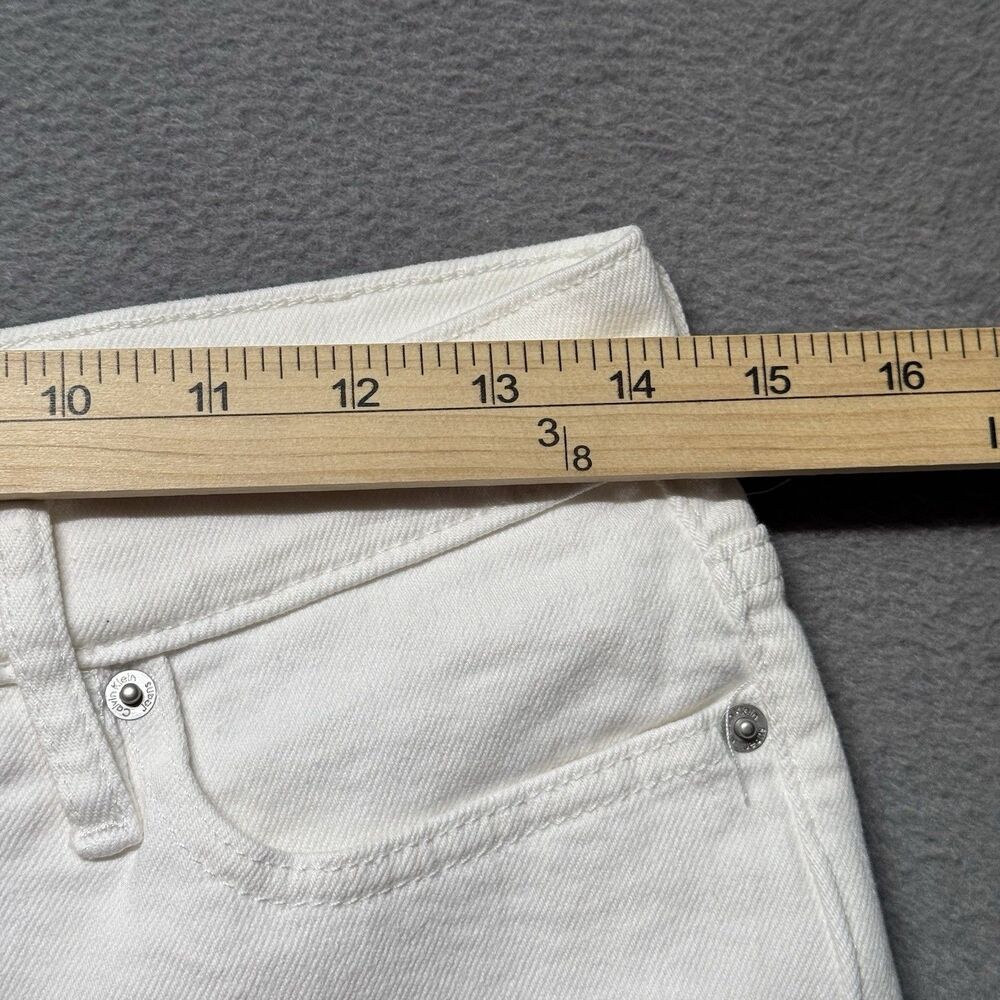Calvin Klein Jeans Womens 6 Denim Shorts White Mid Rise Stretch Classic EUC - Picture 6 of 9